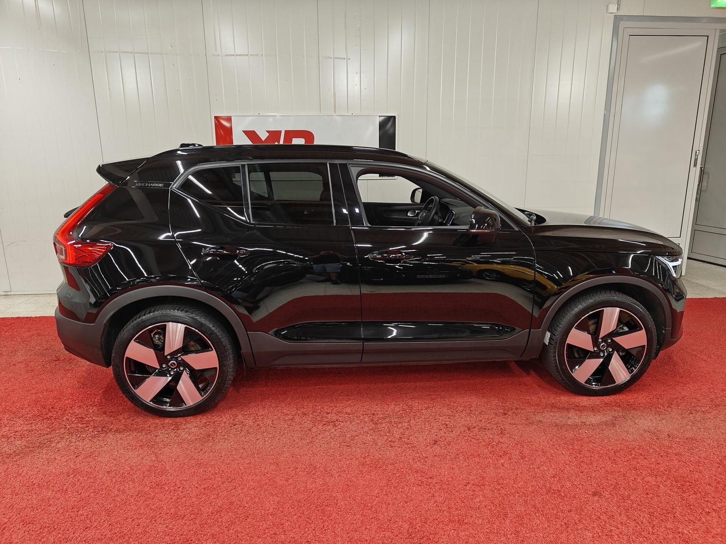 VOLVO XC40 2023