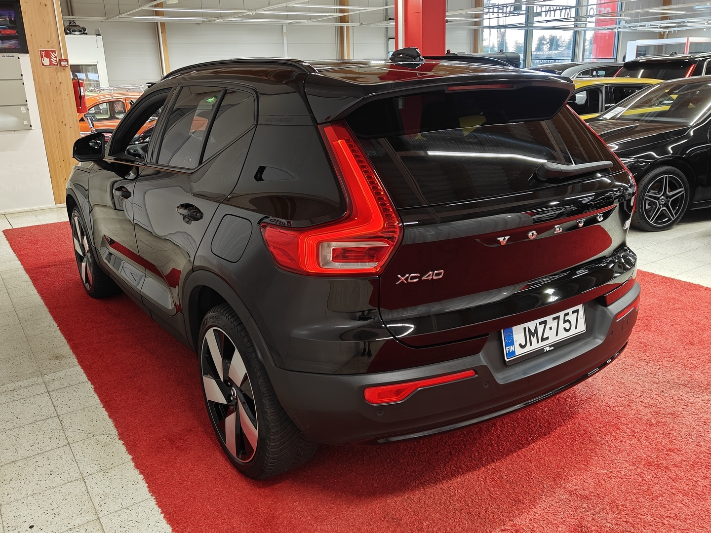 VOLVO XC40 2023