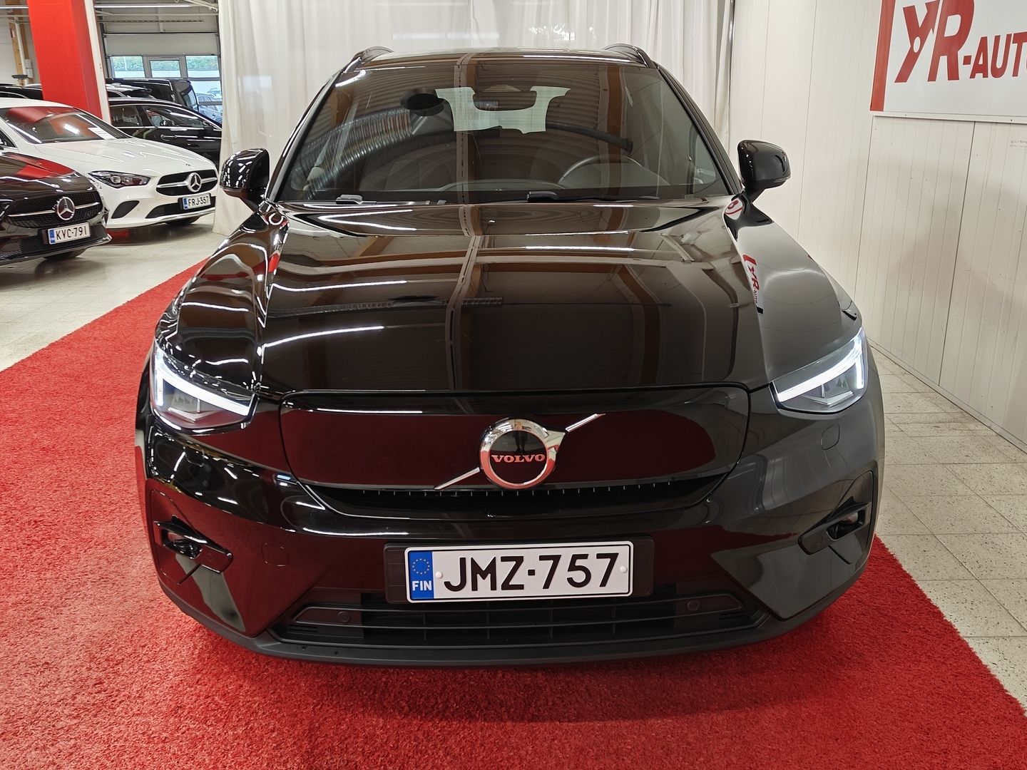 VOLVO XC40 2023