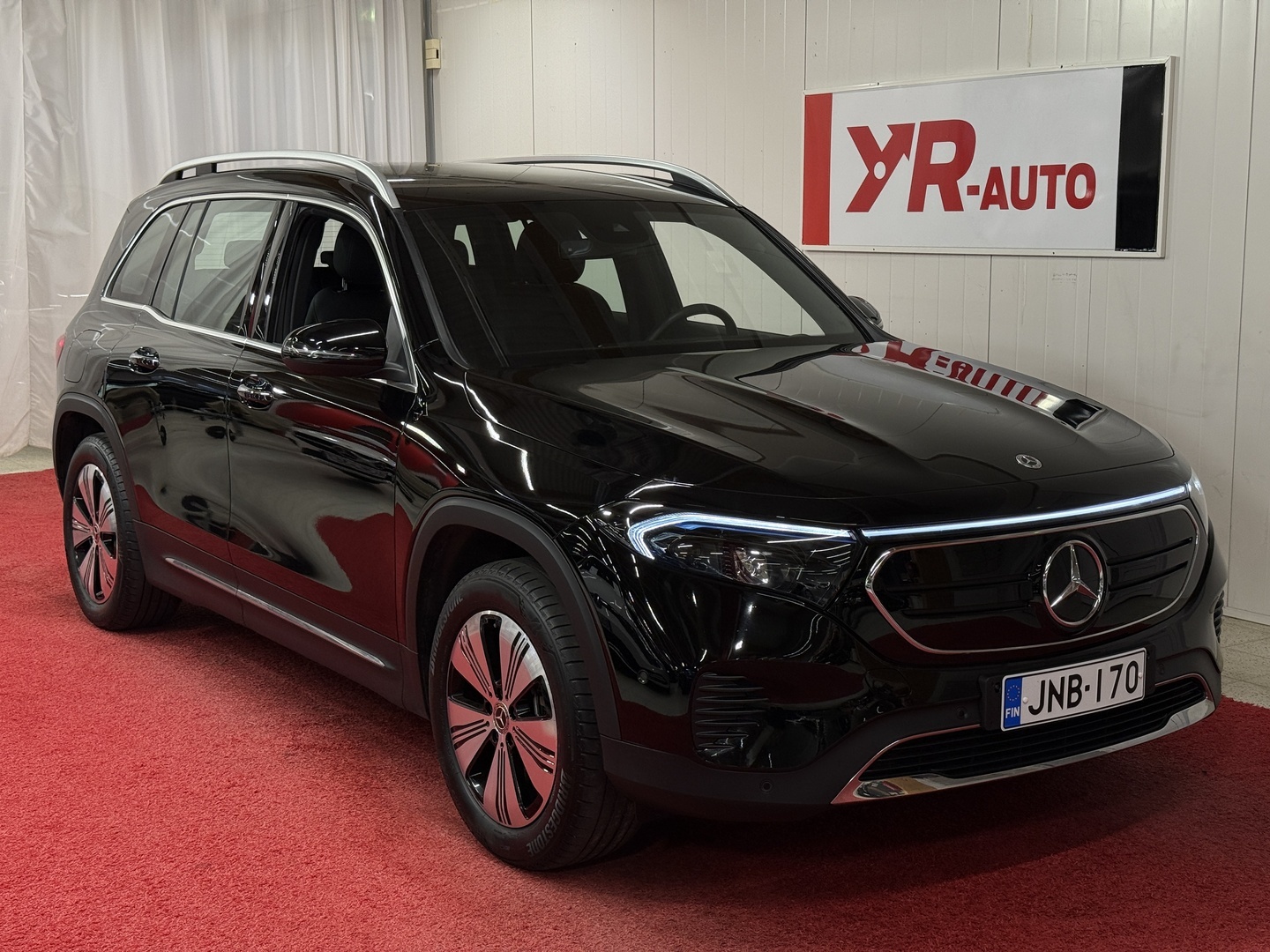 MERCEDES-BENZ EQB 2023