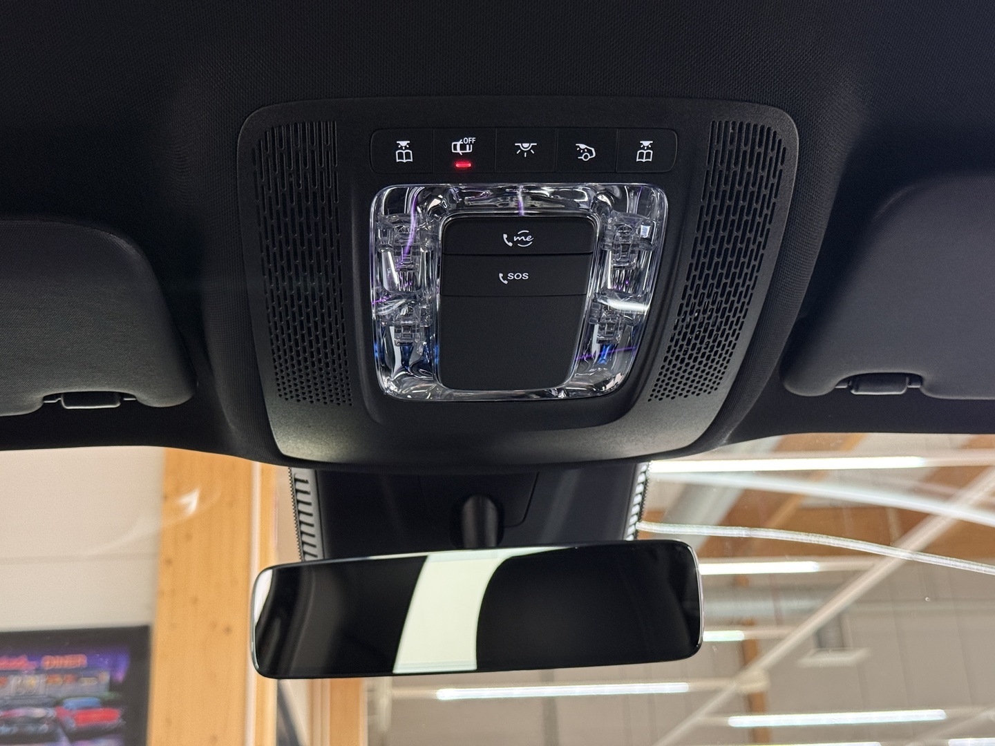 MERCEDES-BENZ EQB 2023