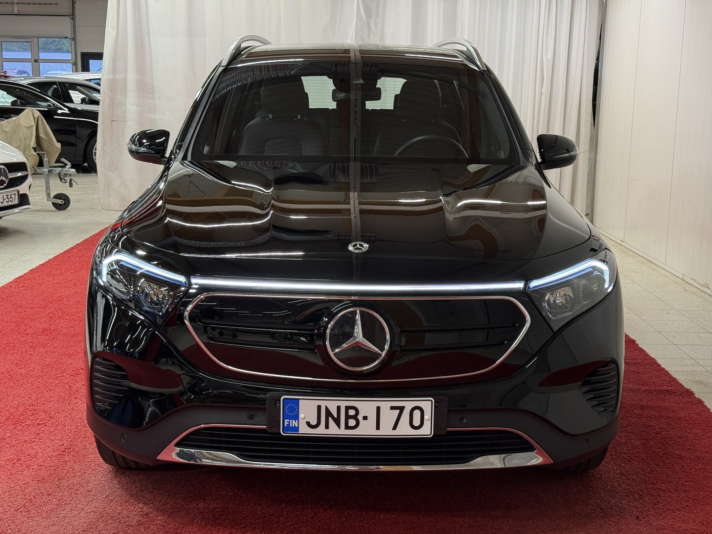 MERCEDES-BENZ EQB 2023
