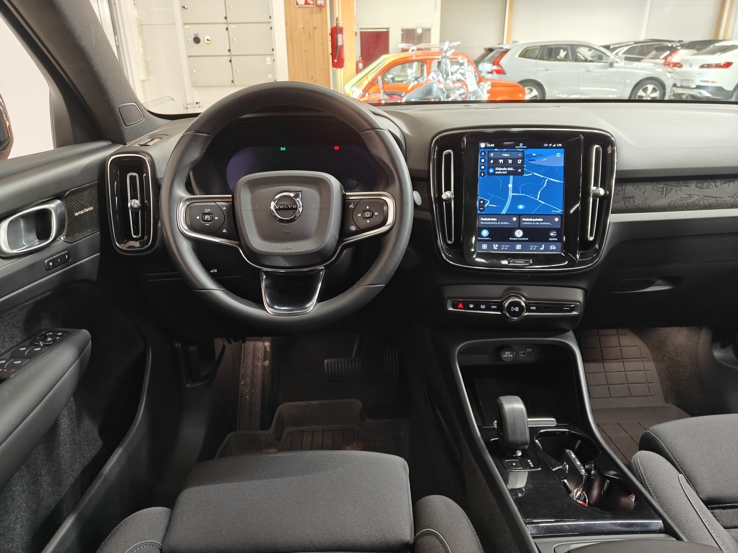 VOLVO C40 2024