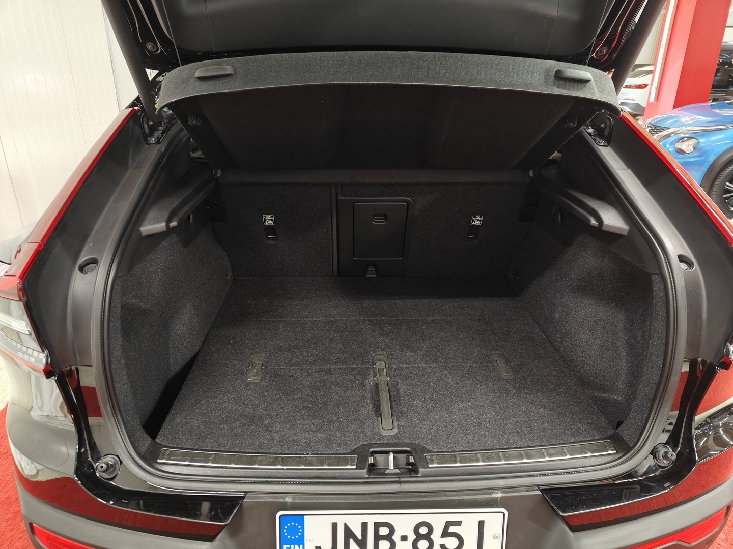 VOLVO C40 2024