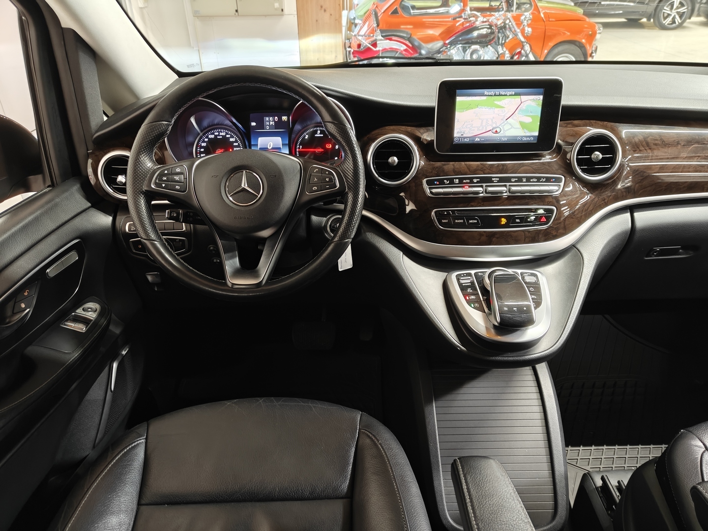 MERCEDES-BENZ V 2018