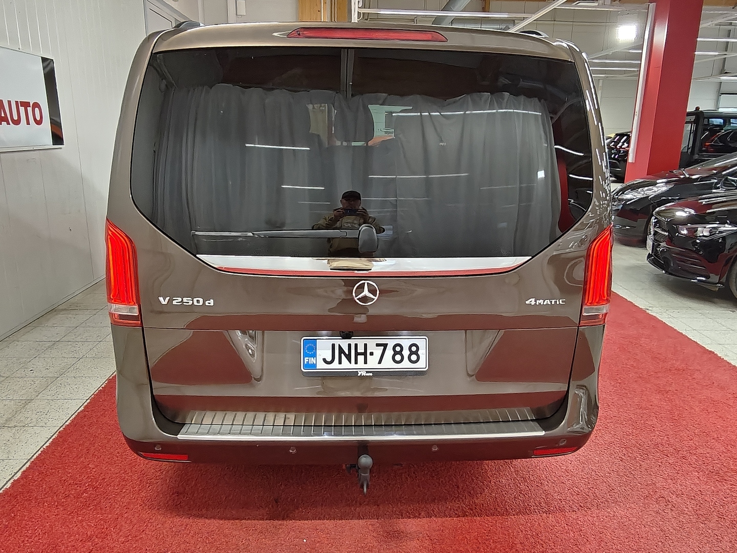 MERCEDES-BENZ V 2018