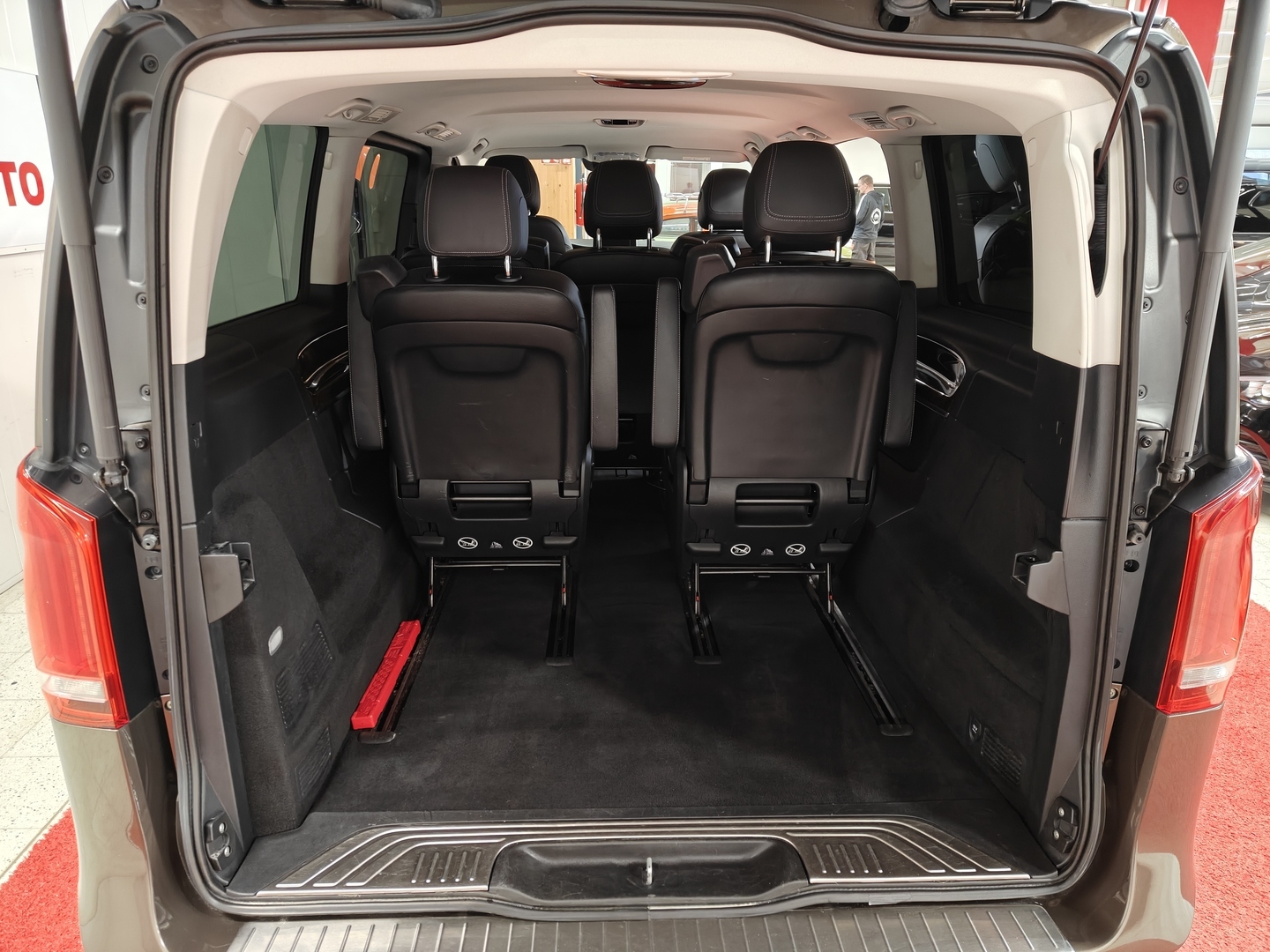 MERCEDES-BENZ V 2018