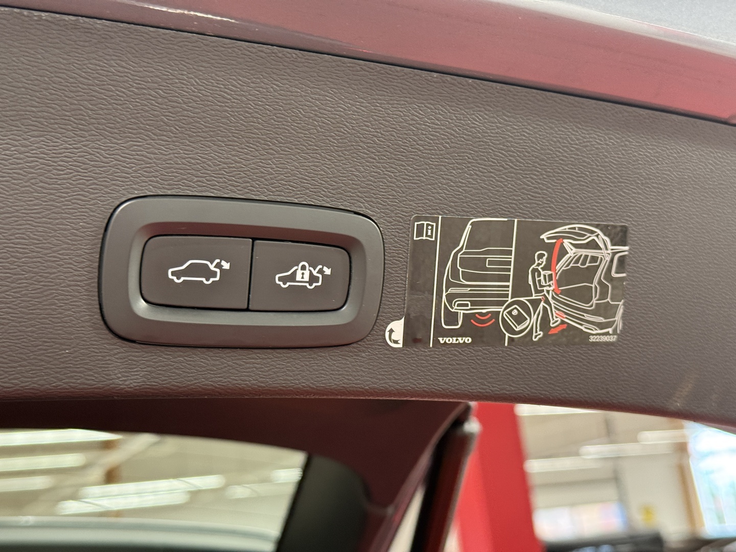 VOLVO XC40 2021