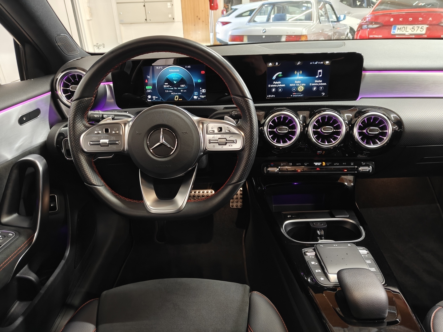 MERCEDES-BENZ A 2022