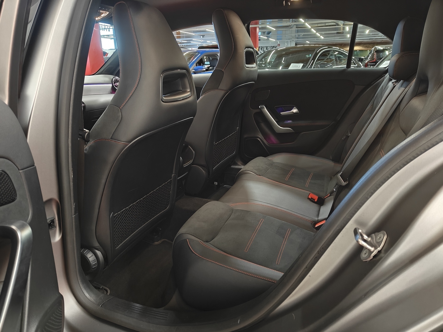 MERCEDES-BENZ A 2022