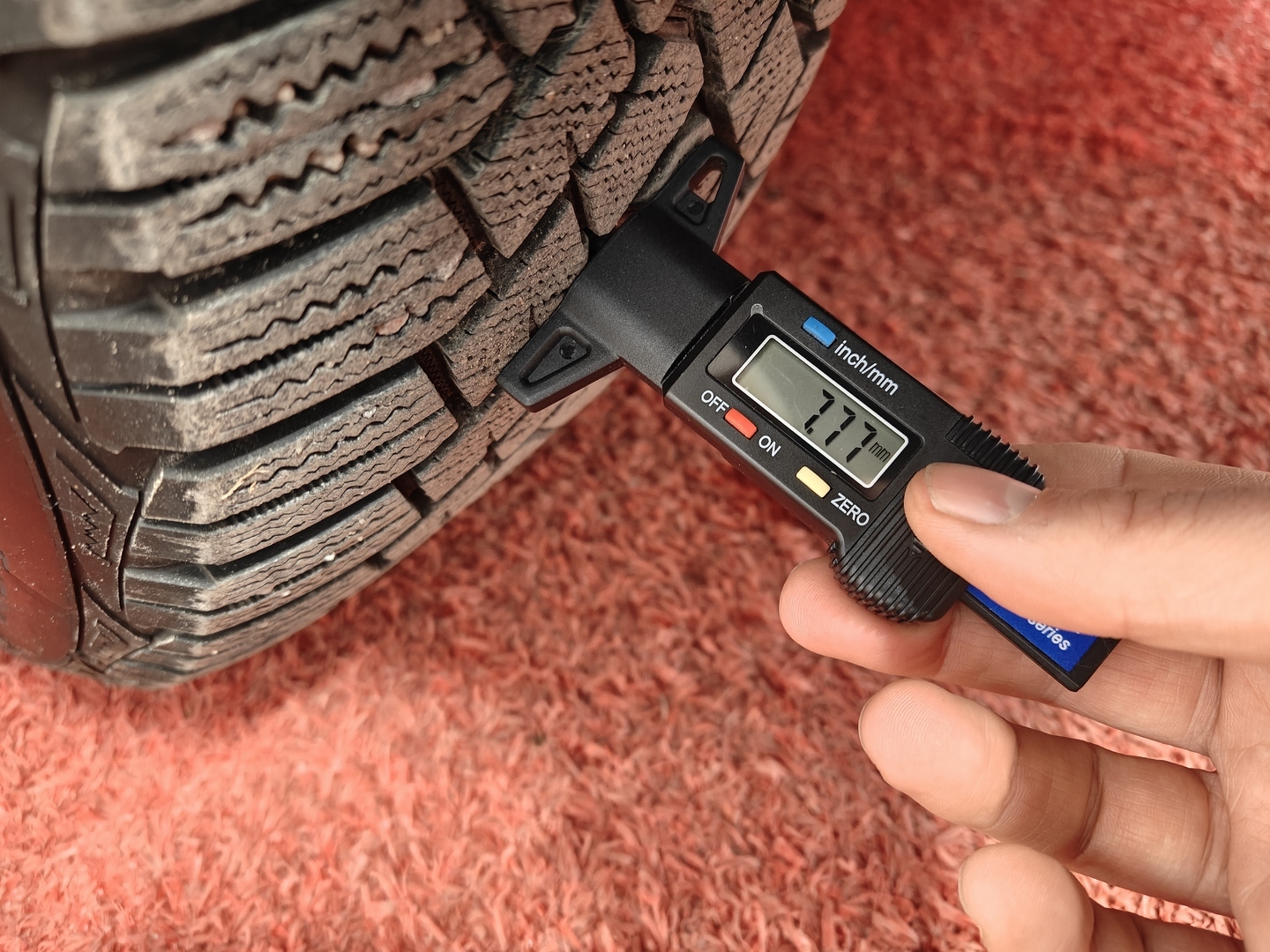 MERCEDES-BENZ A 2022