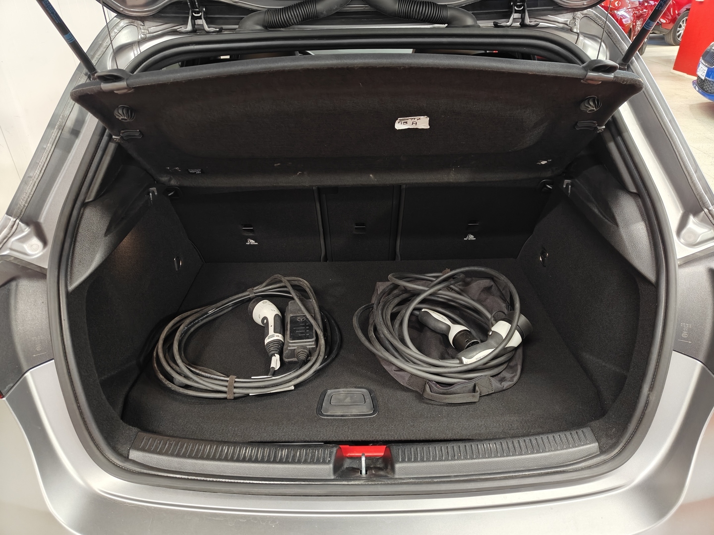 MERCEDES-BENZ A 2022