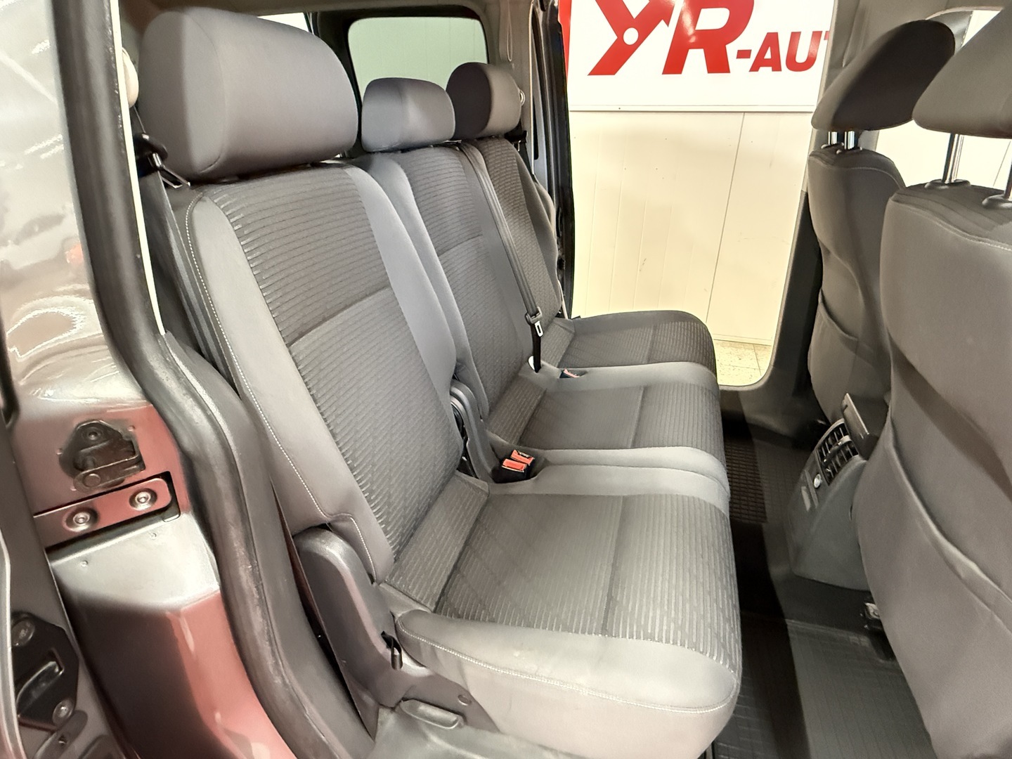 VOLKSWAGEN Caddy Maxi 2012