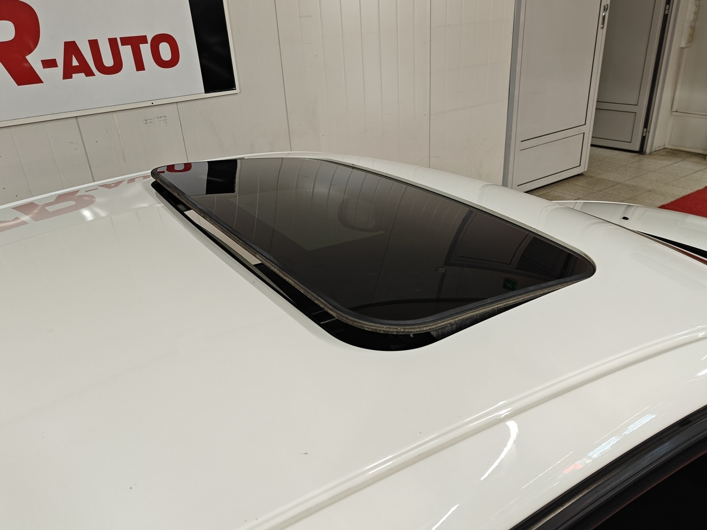 VOLVO C30 2012