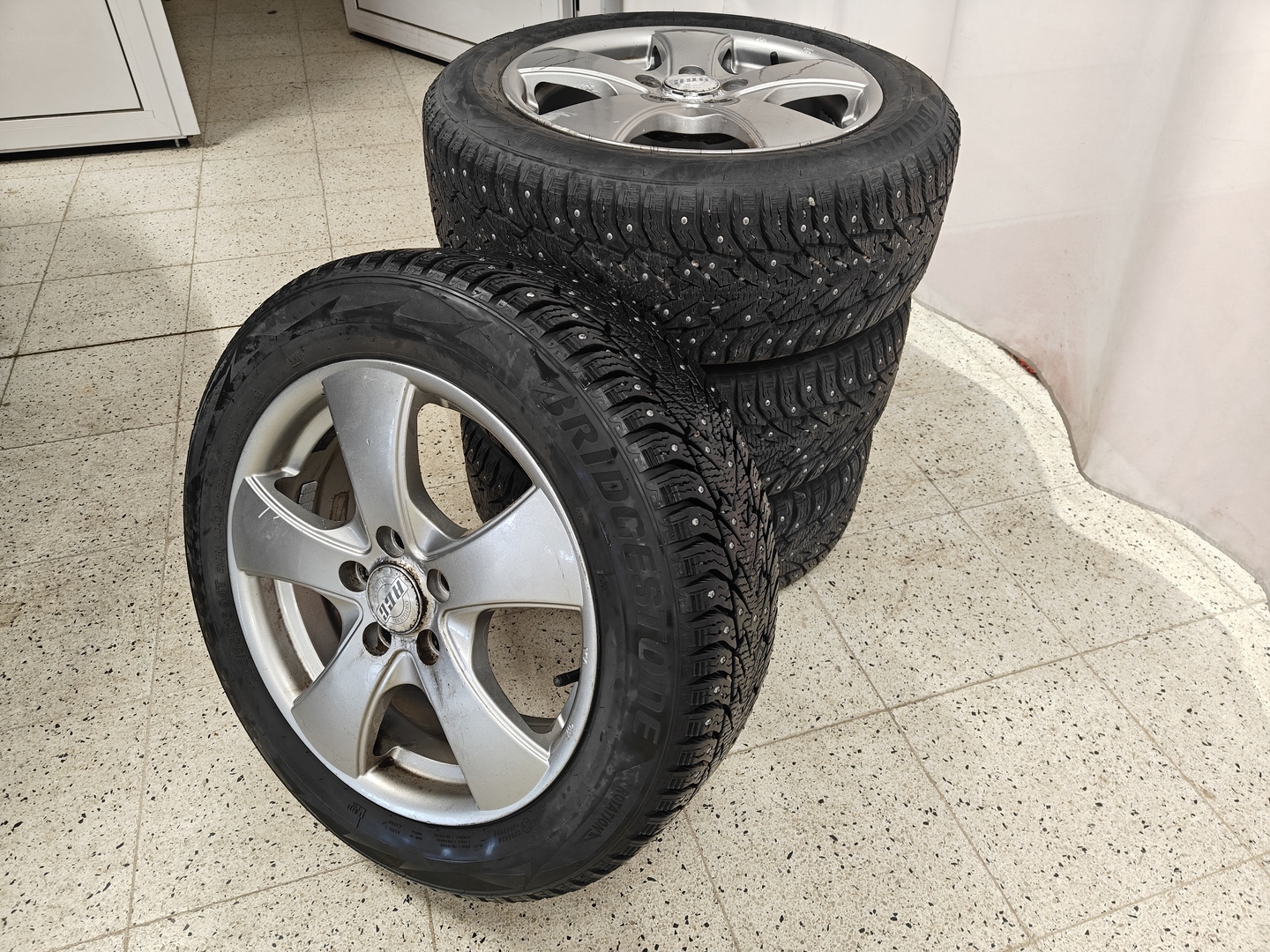 VOLVO C30 2012