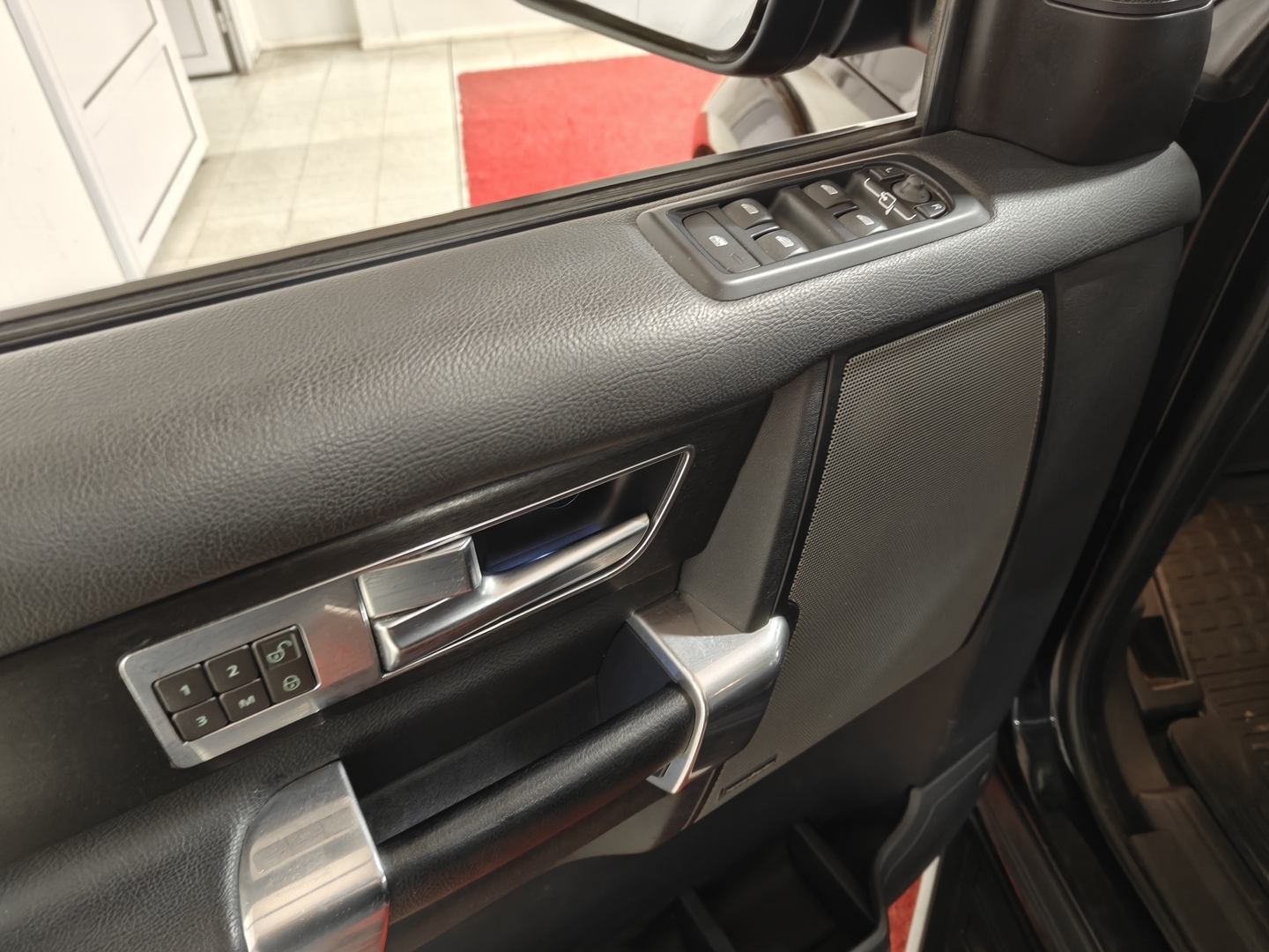 LAND ROVER Discovery 2012