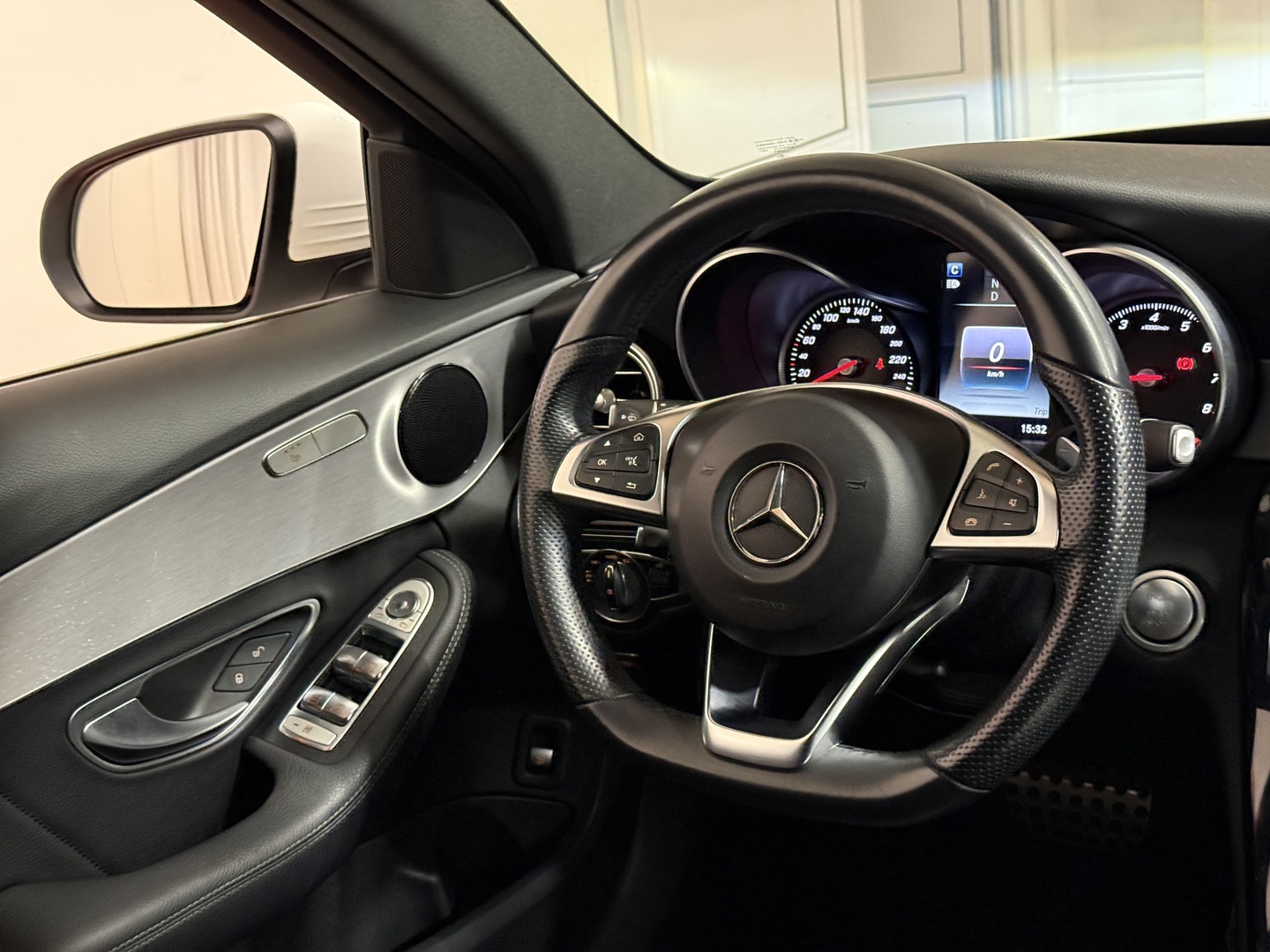 MERCEDES-BENZ C 180 2018