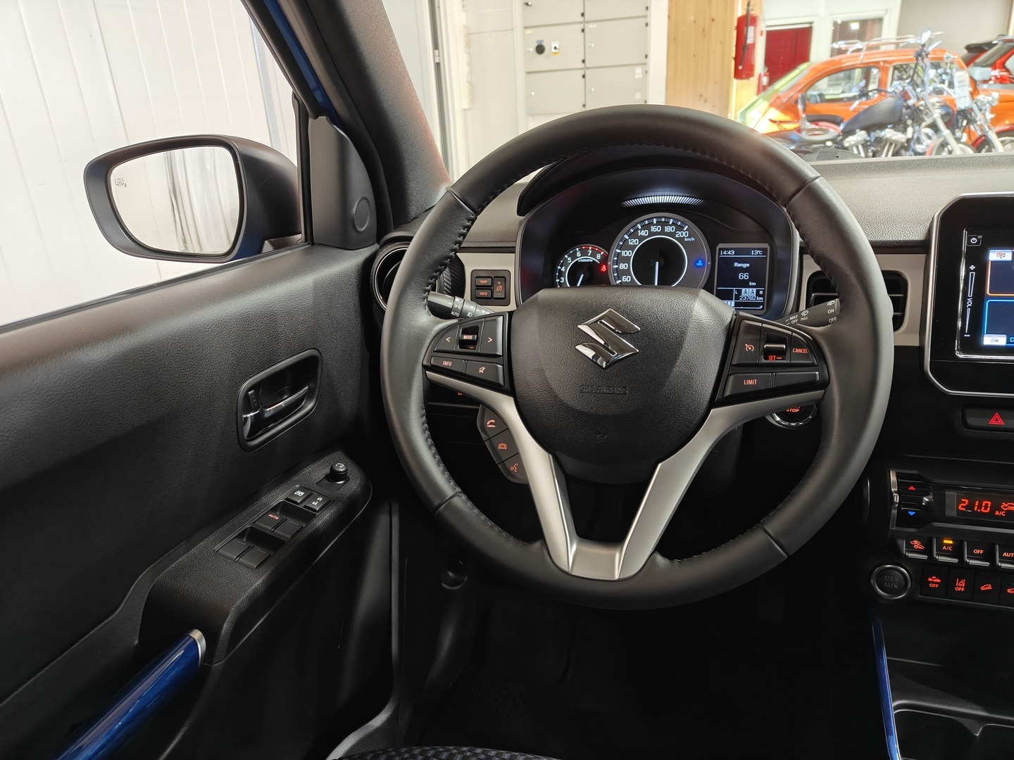 SUZUKI Ignis 17