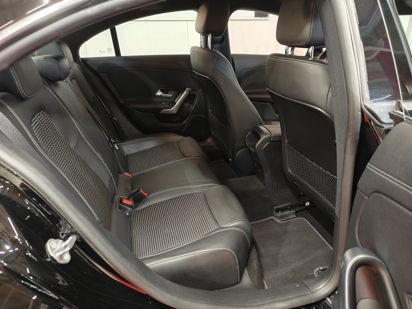 MERCEDES-BENZ CLA 2023