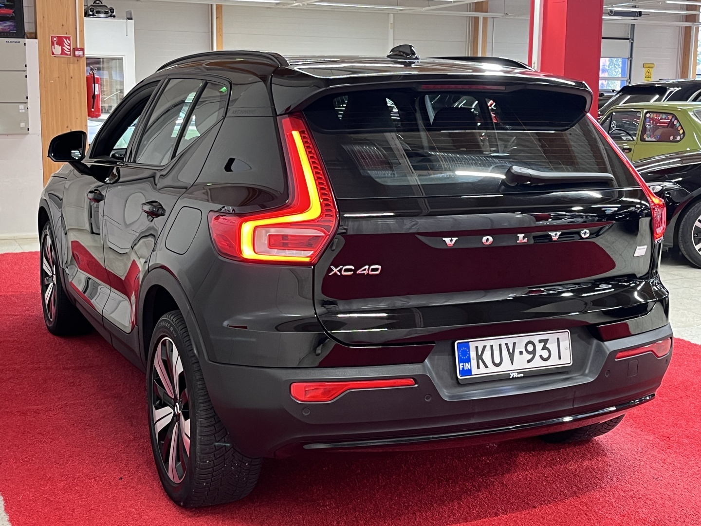VOLVO XC40 2023