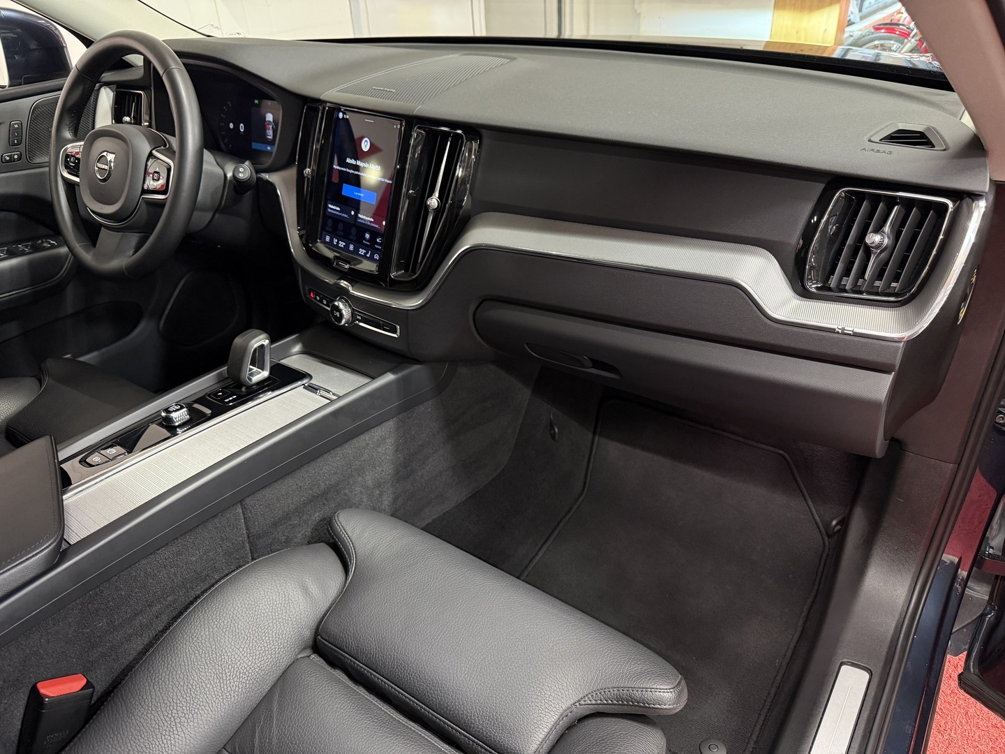 VOLVO XC60 11
