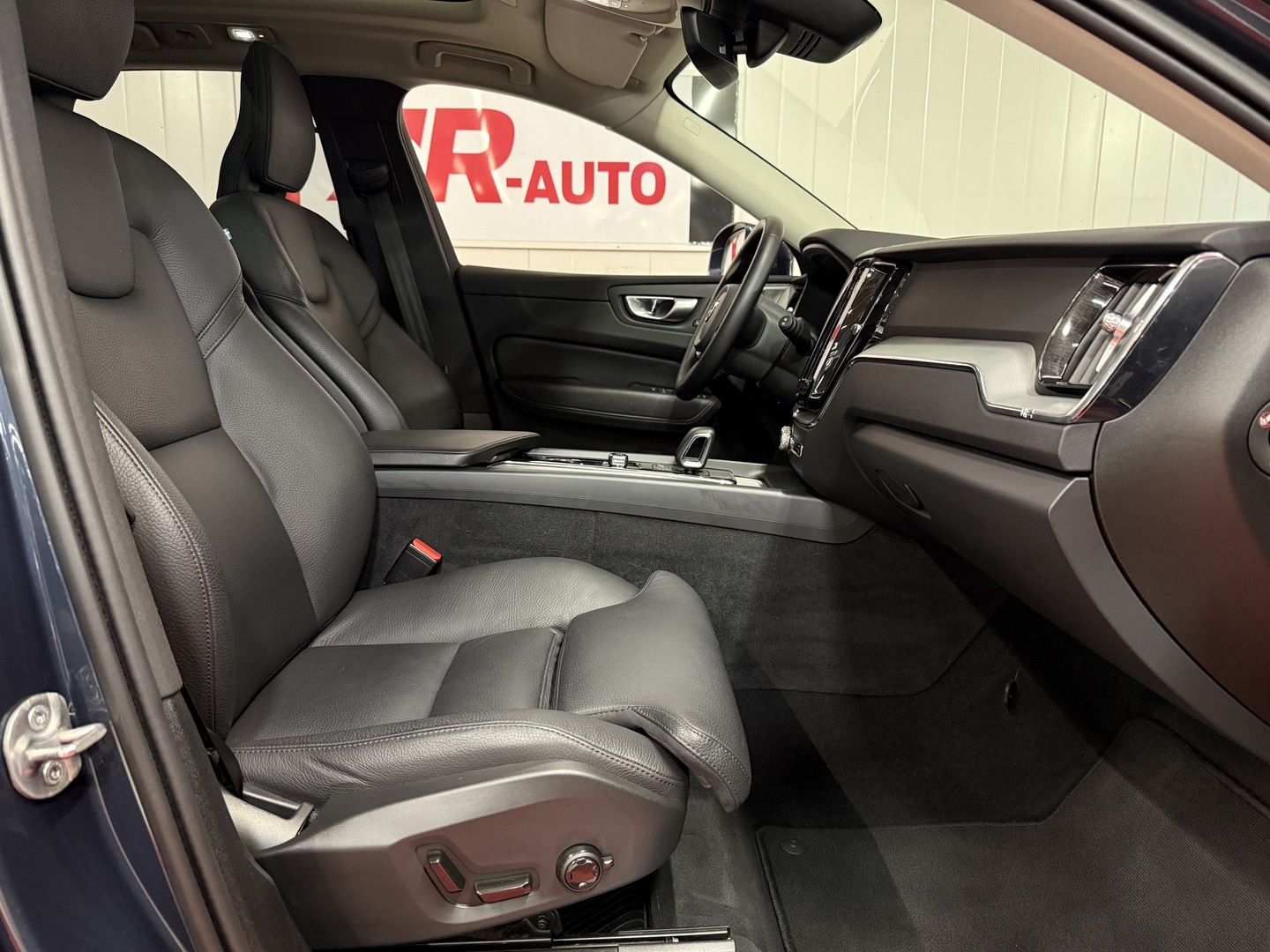 VOLVO XC60 12