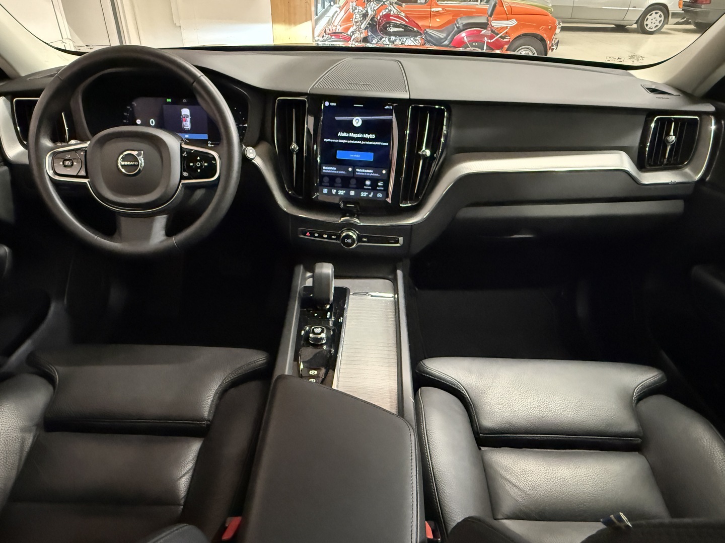VOLVO XC60 9
