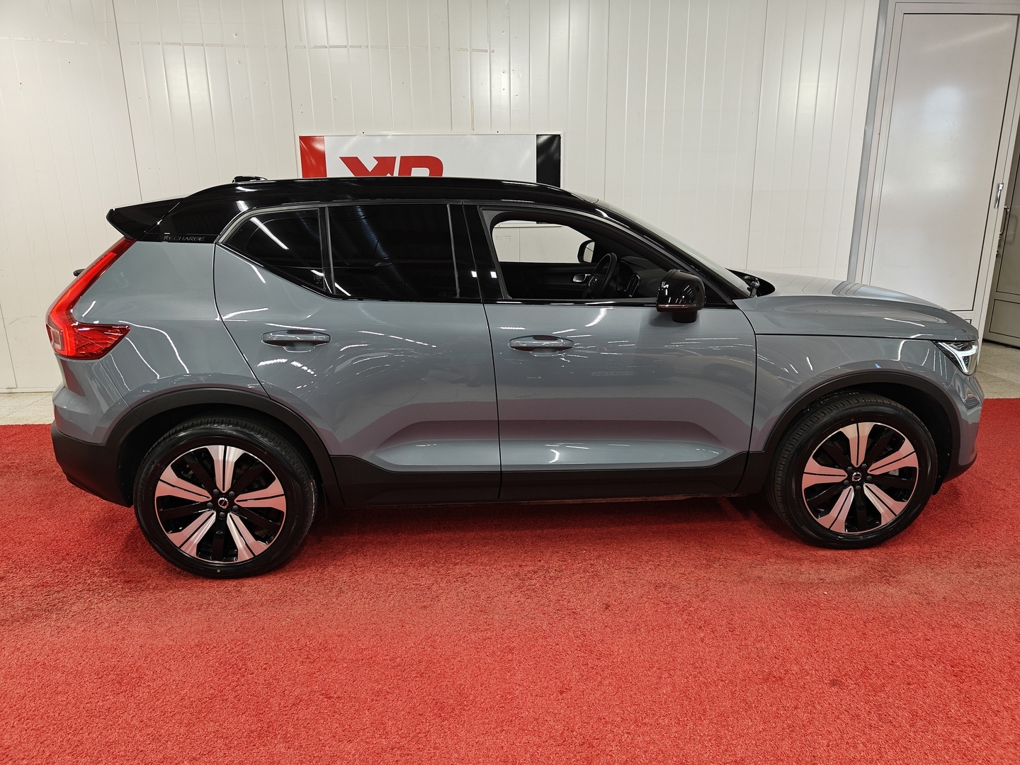 VOLVO XC40 2