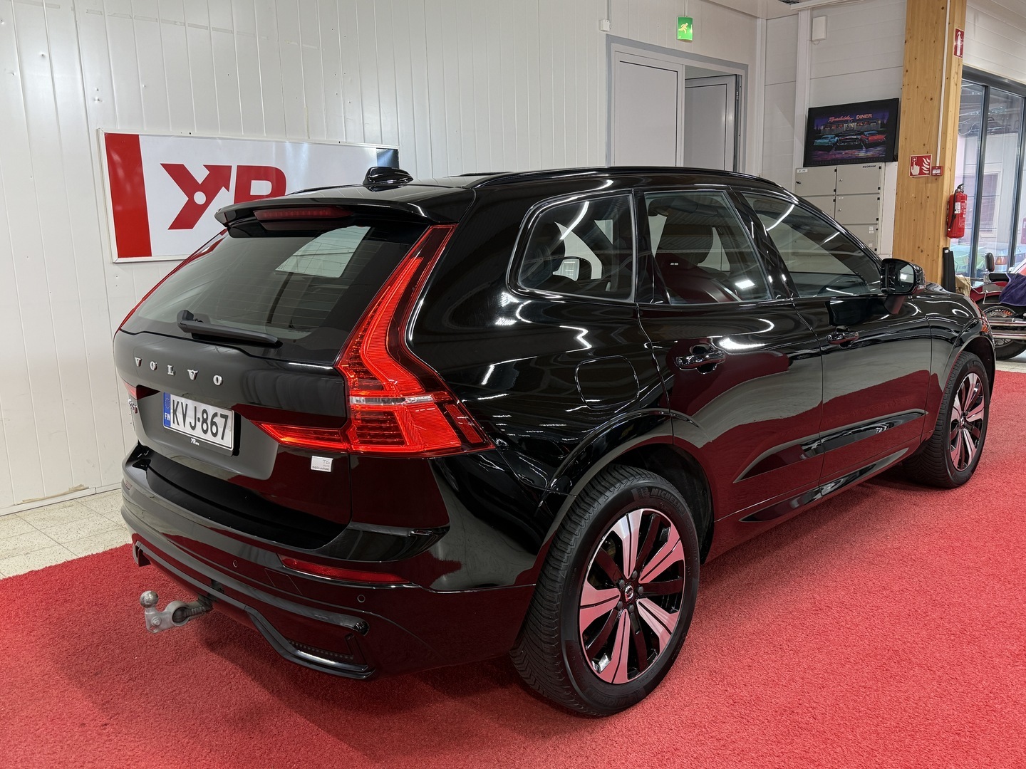 VOLVO XC60 2023