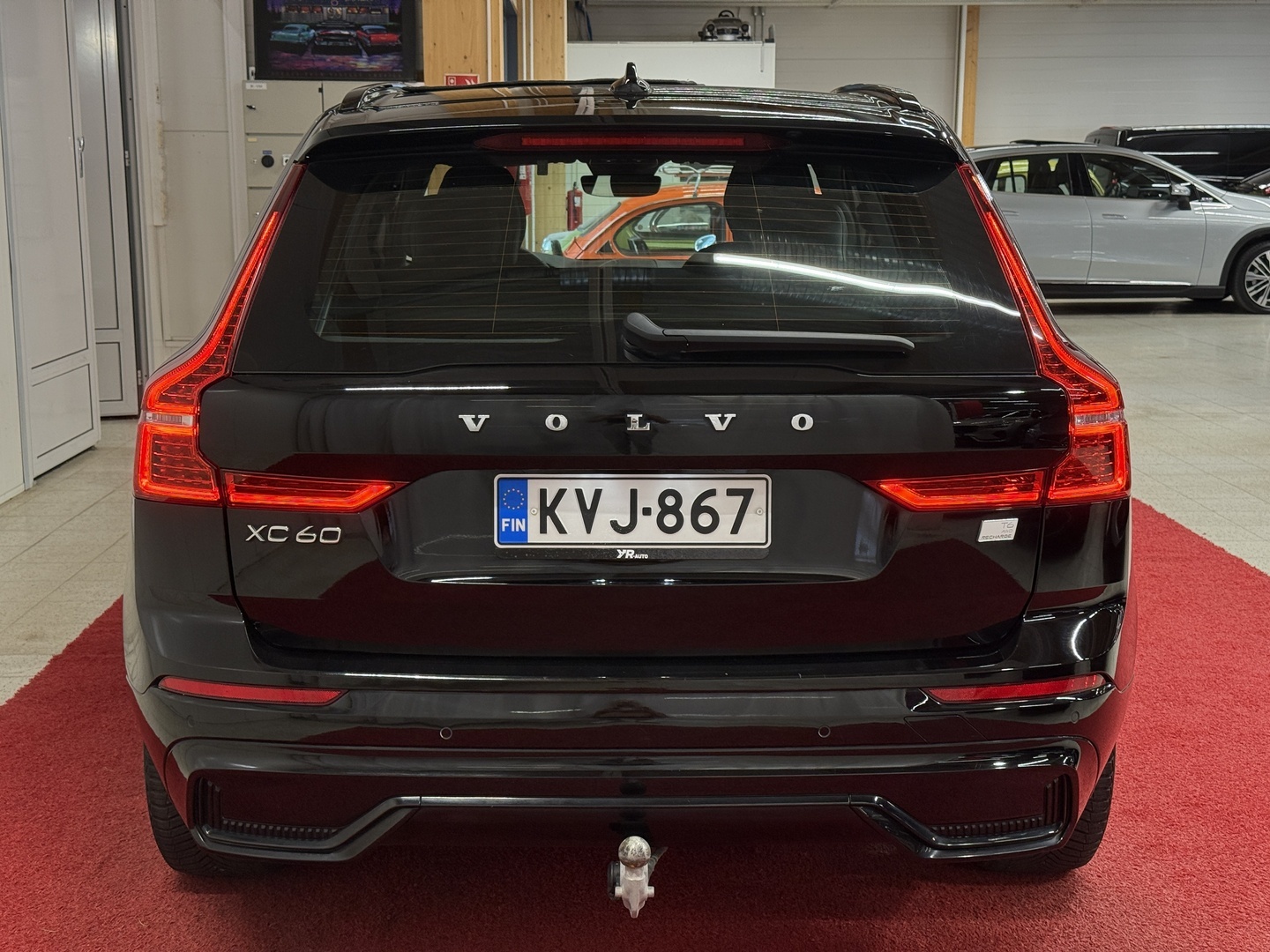 VOLVO XC60 2023