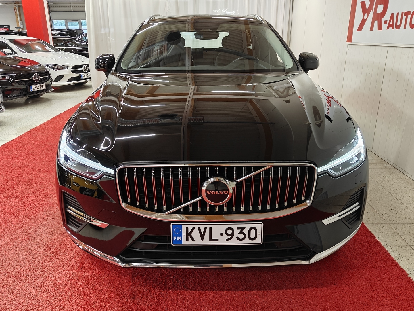 VOLVO XC60 2023