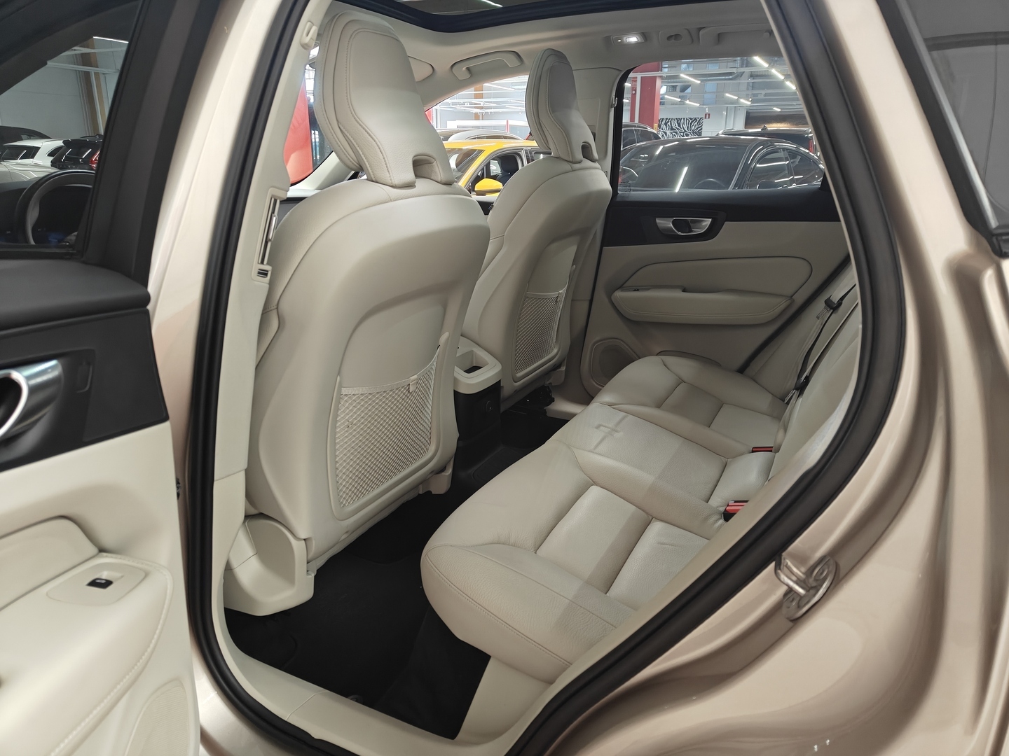 VOLVO XC60 14