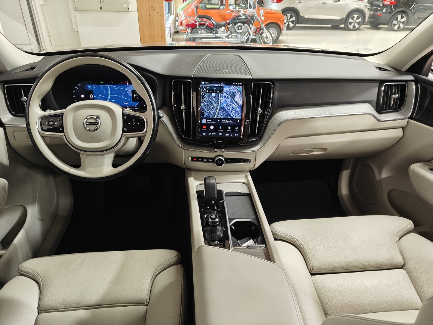 VOLVO XC60 17