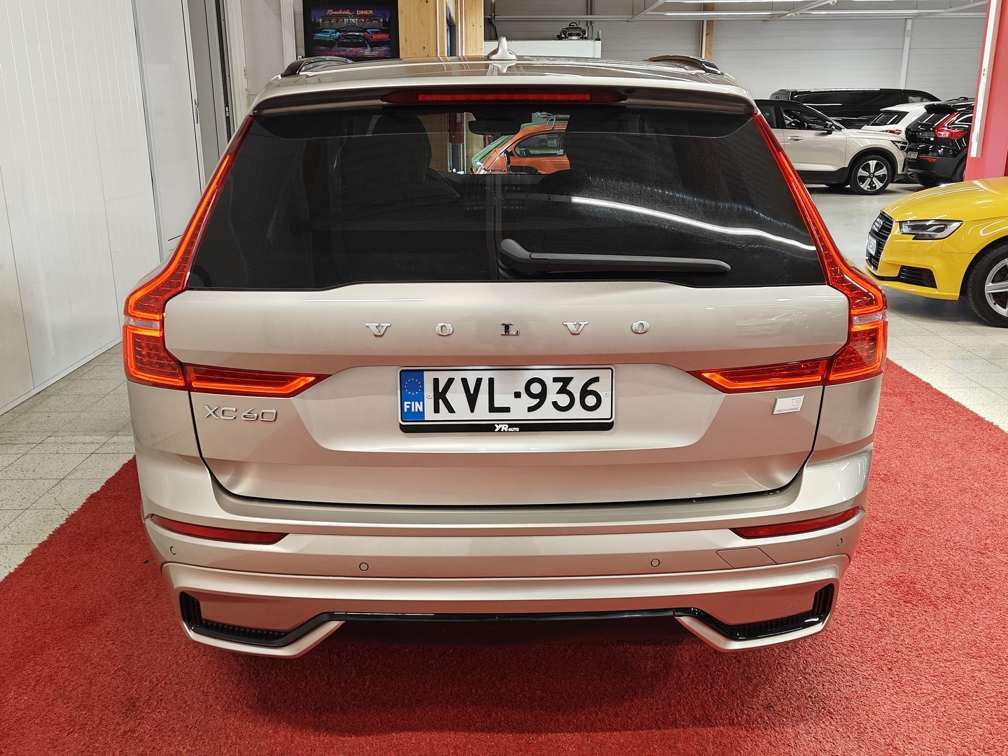 VOLVO XC60 4