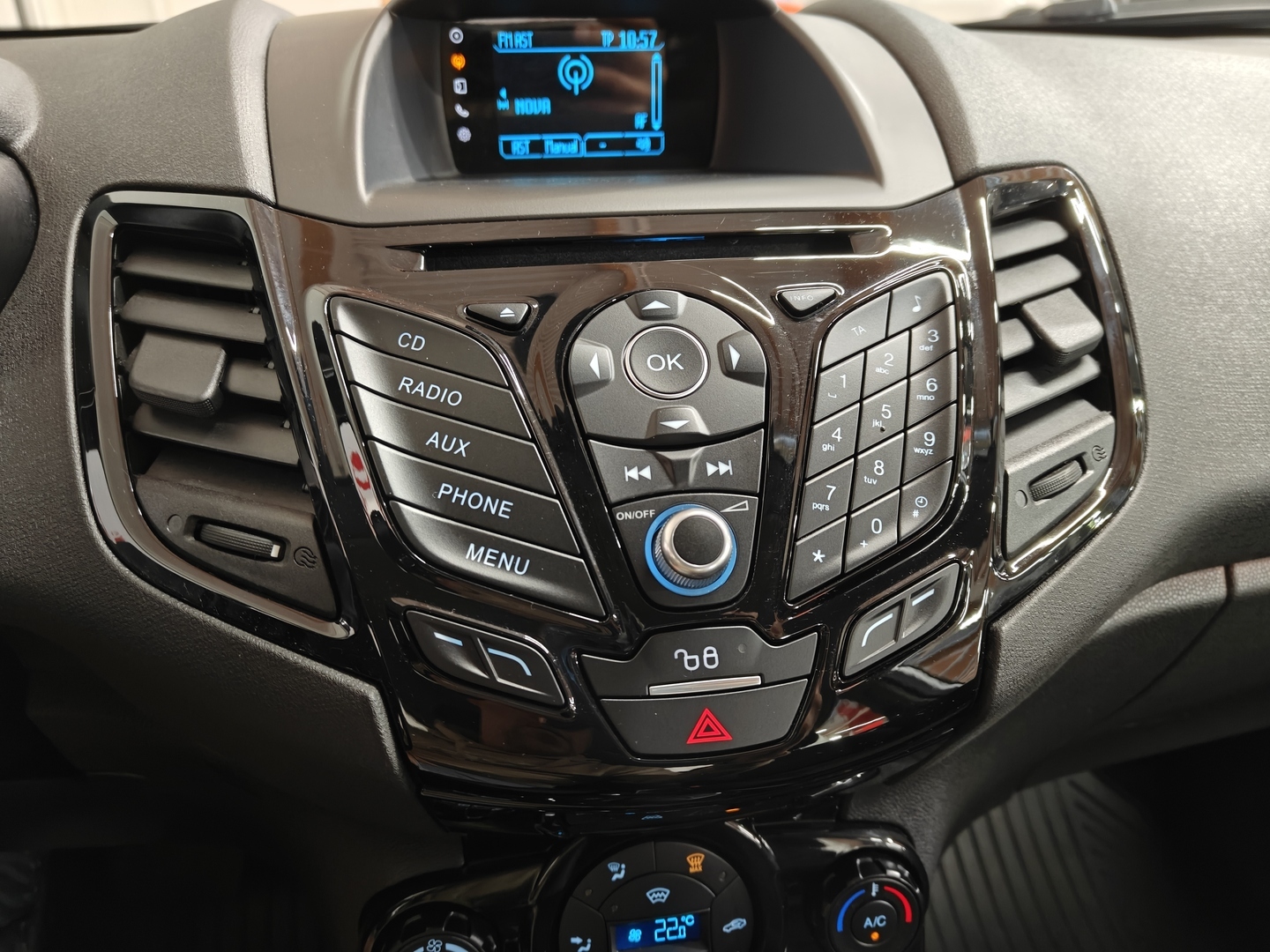 FORD Fiesta 2015