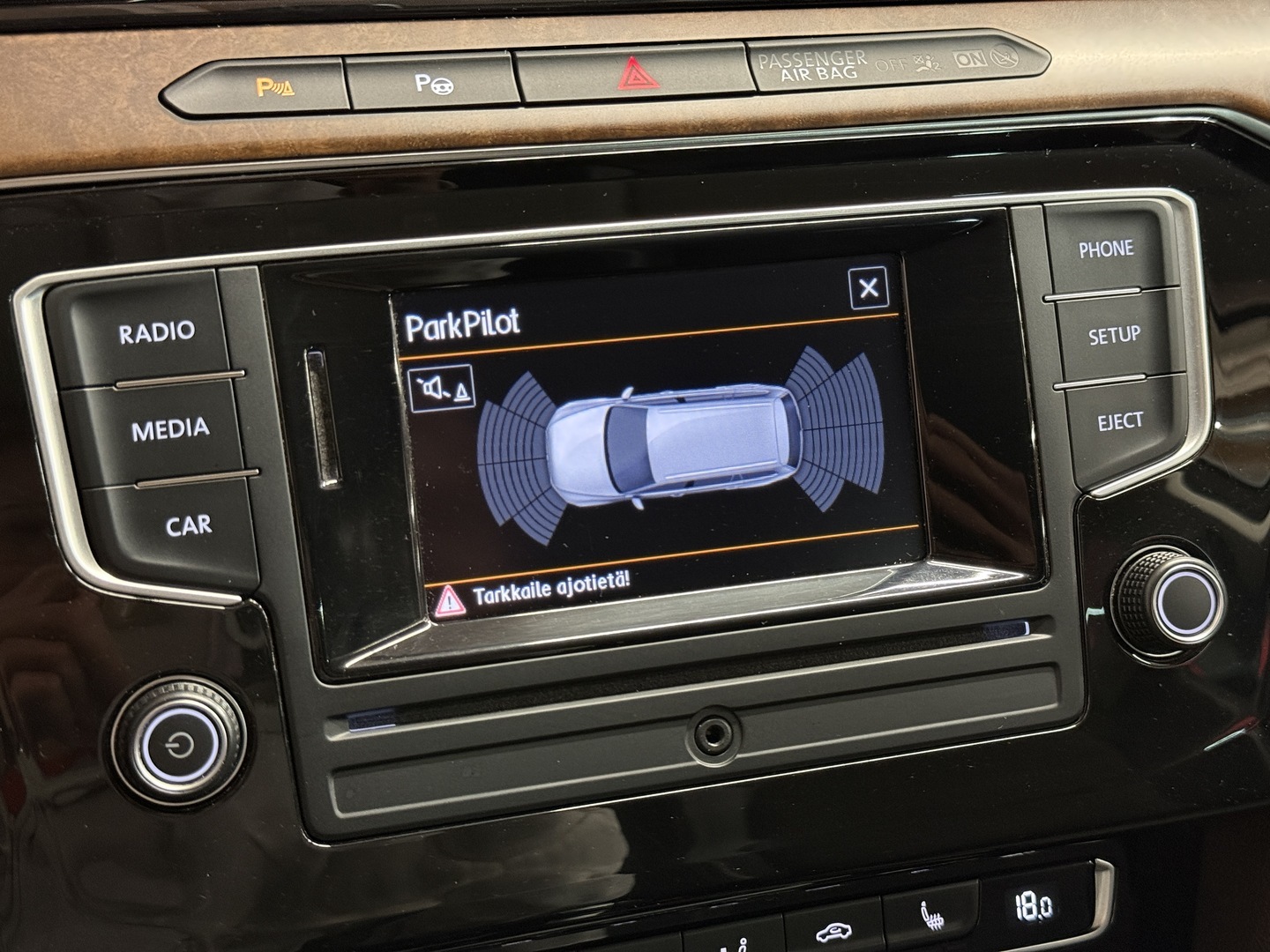 VOLKSWAGEN Passat 2016