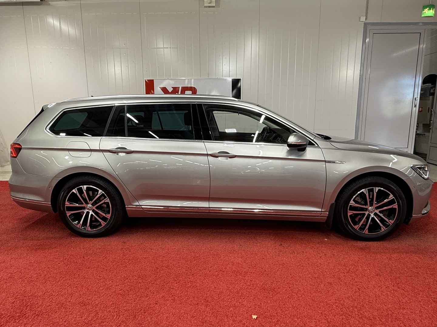 VOLKSWAGEN Passat 2016