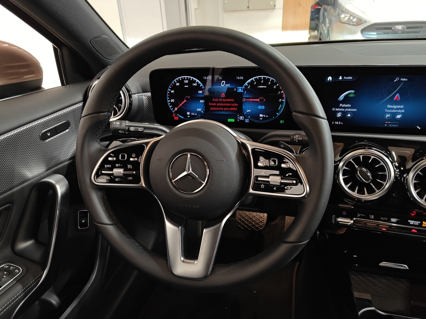 MERCEDES-BENZ A 2023