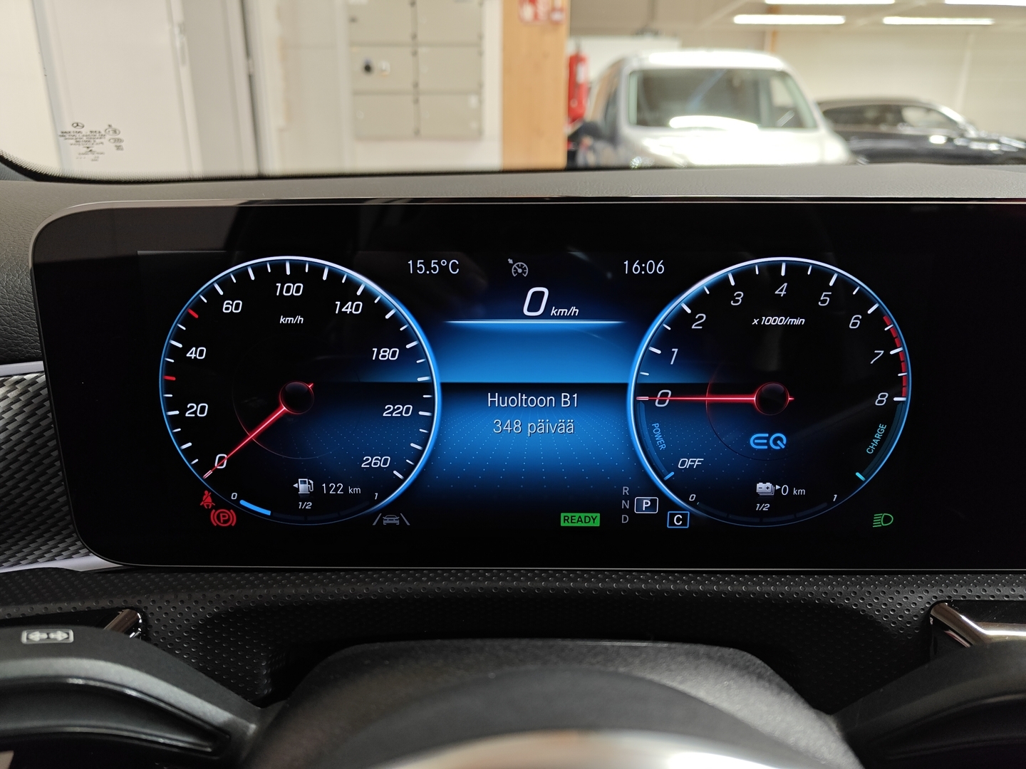 MERCEDES-BENZ A 2023