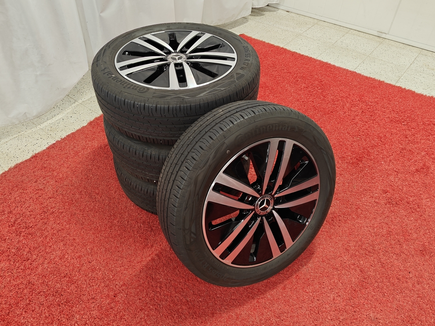 MERCEDES-BENZ A 2023