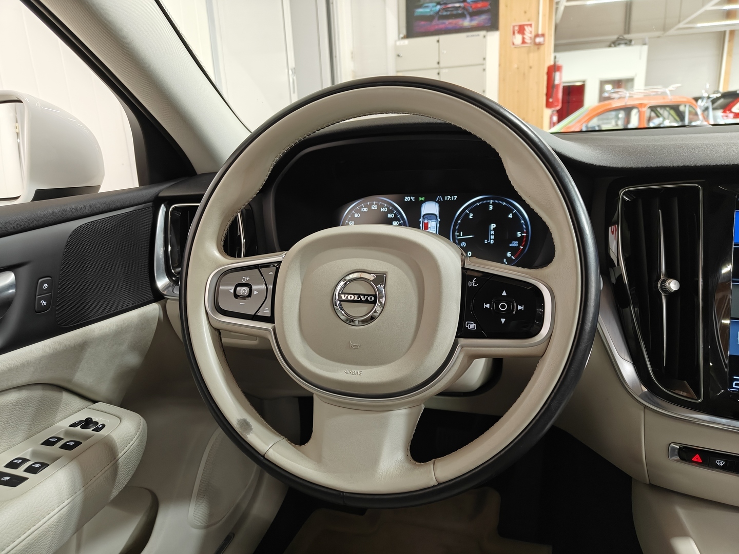 VOLVO V60 2019