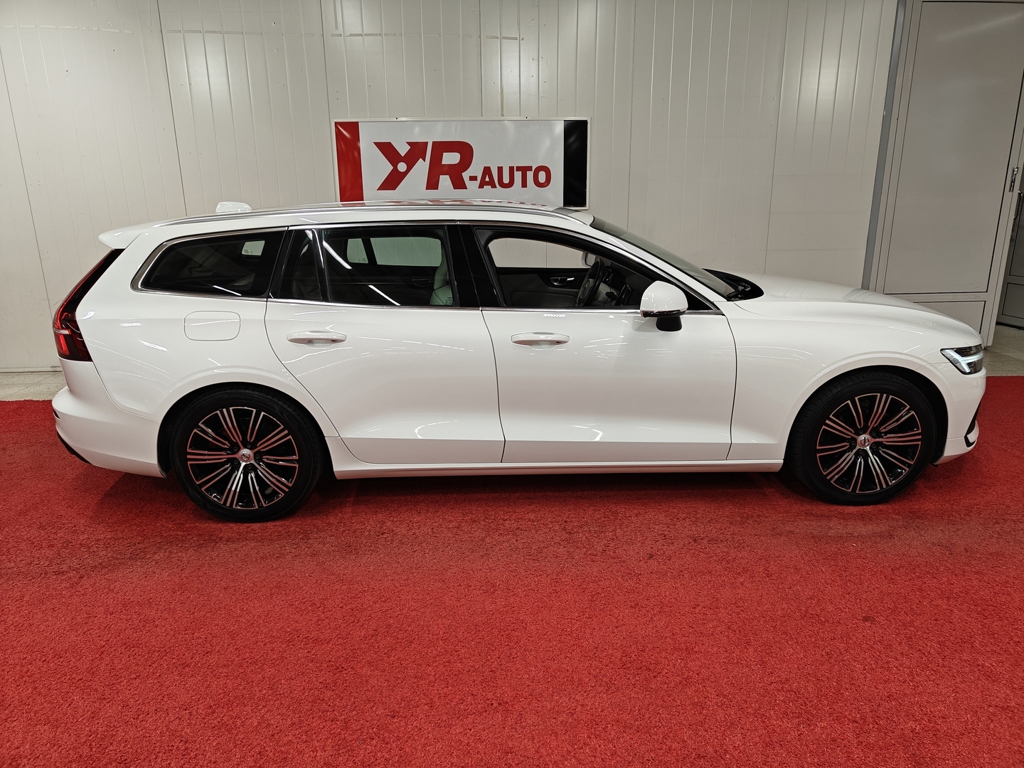 VOLVO V60 2019