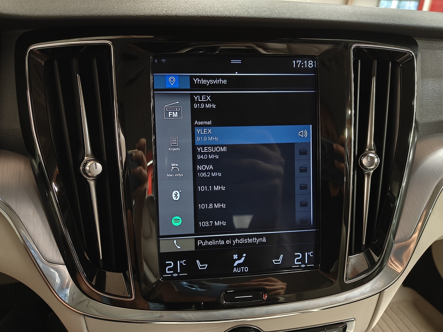 VOLVO V60 2019