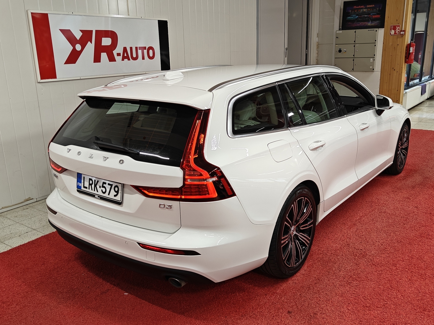 VOLVO V60 2019