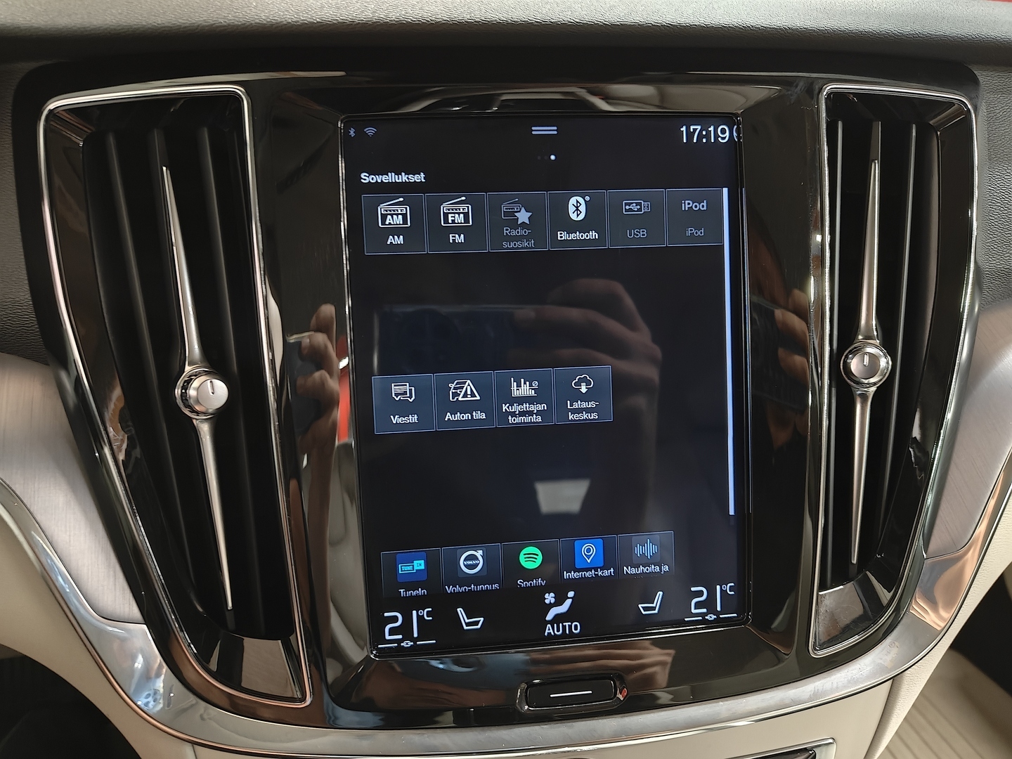 VOLVO V60 2019