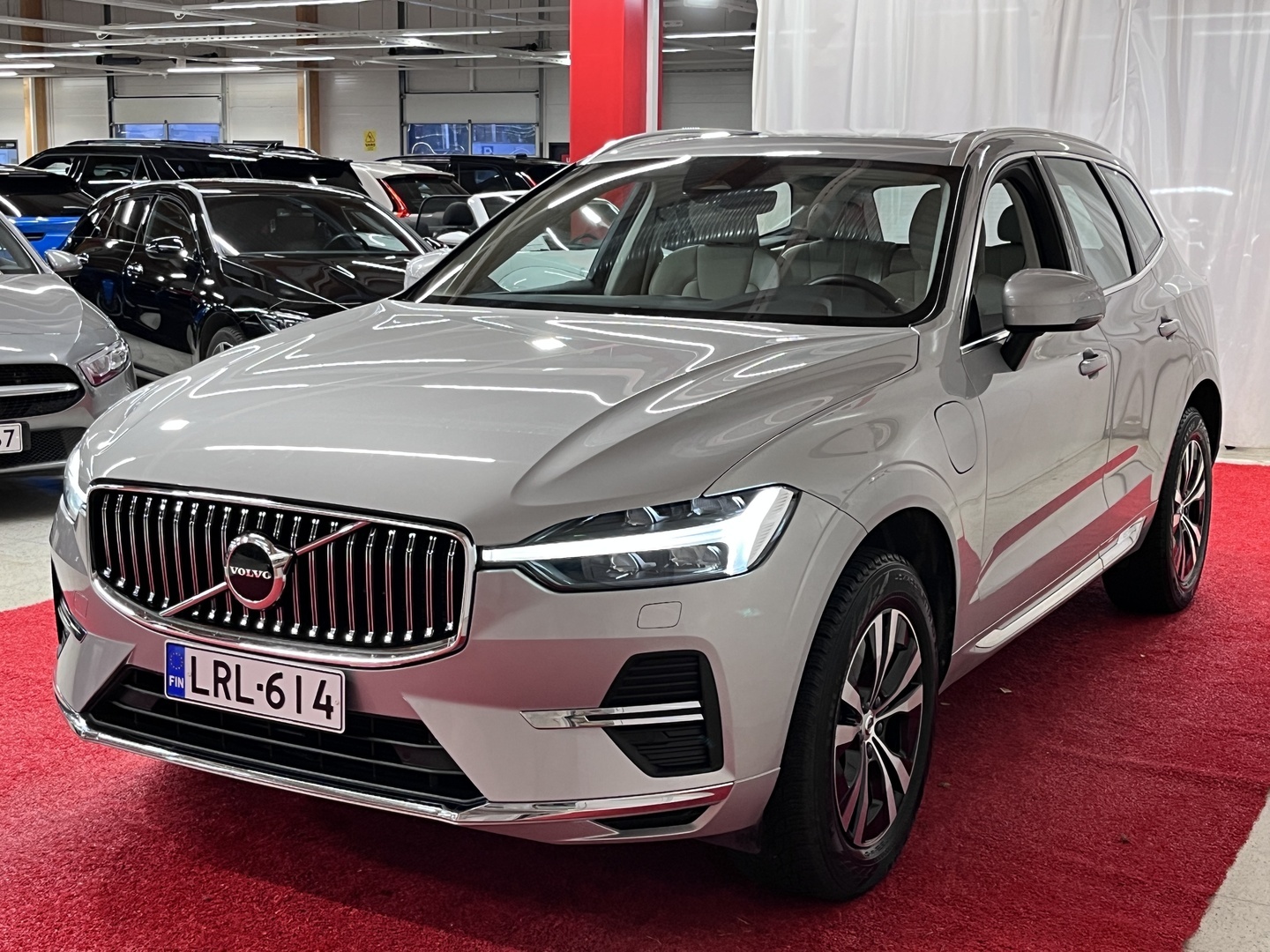 VOLVO XC60 2023