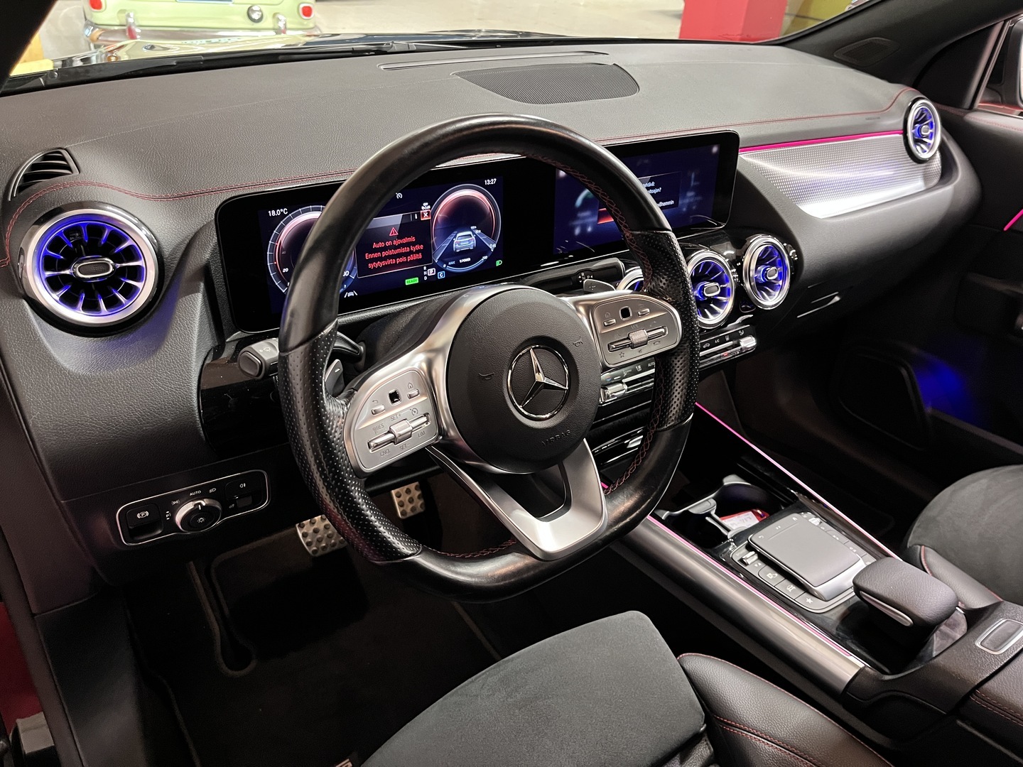 MERCEDES-BENZ EQA 2022