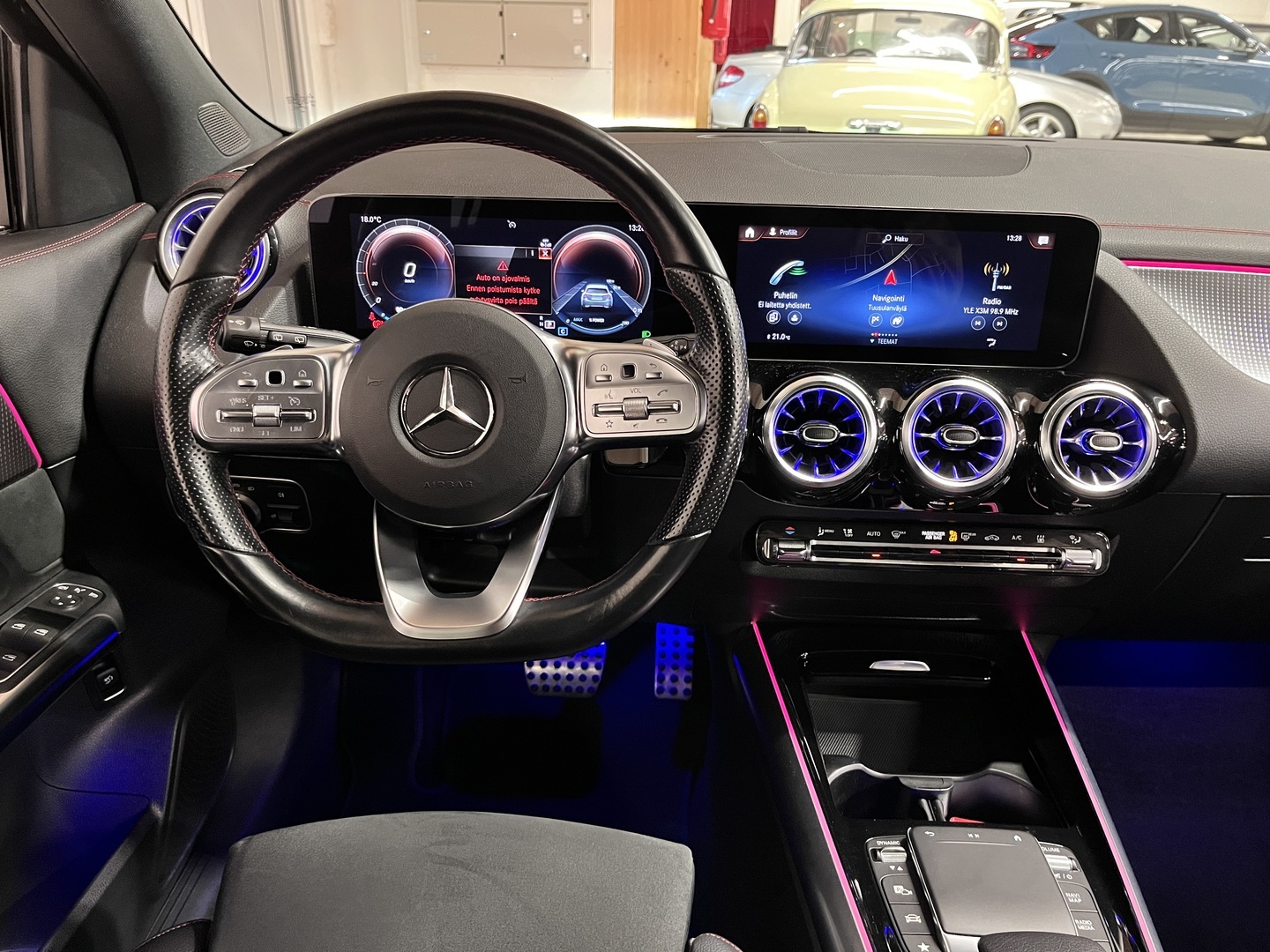 MERCEDES-BENZ EQA 2022