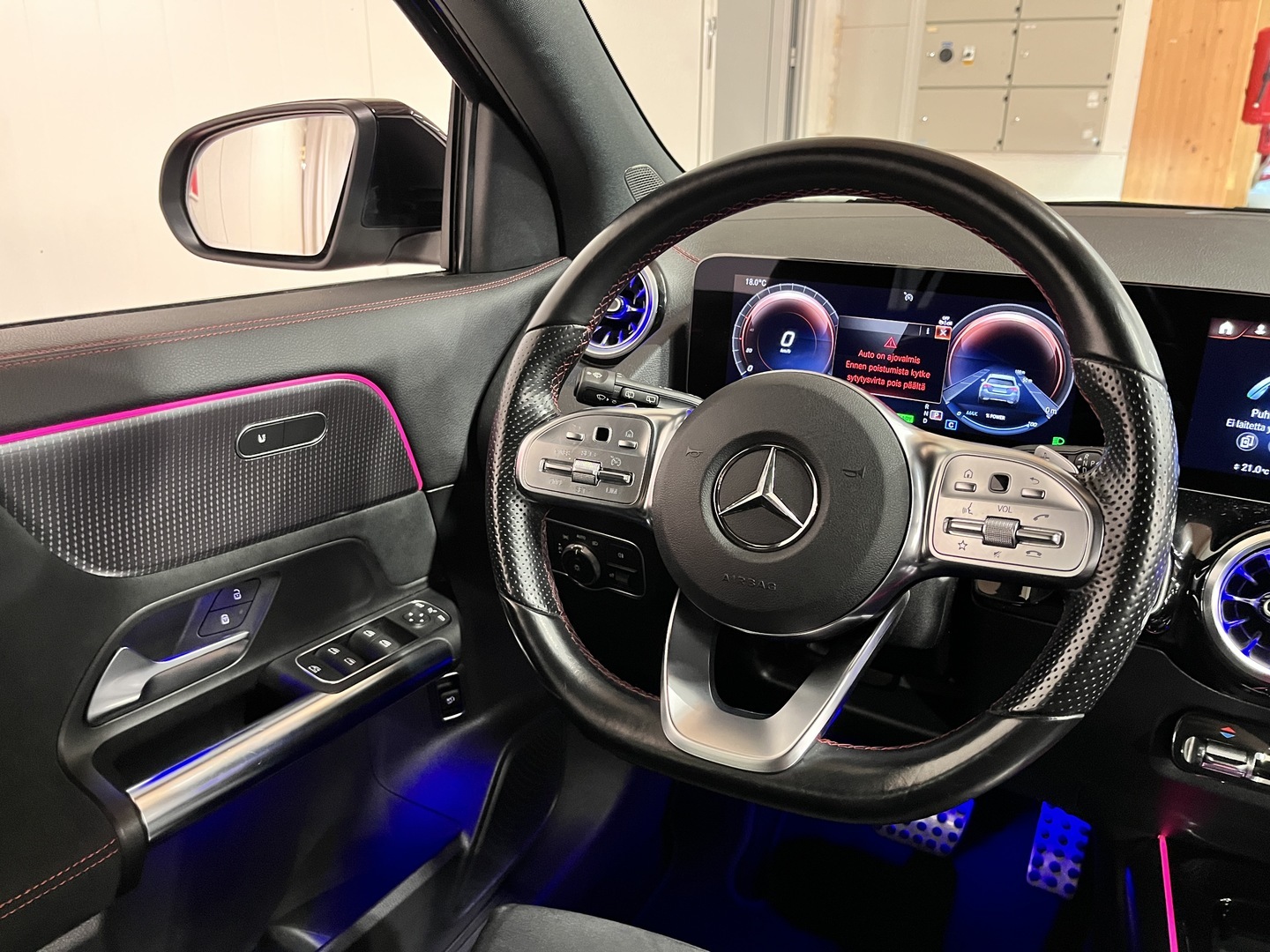 MERCEDES-BENZ EQA 2022