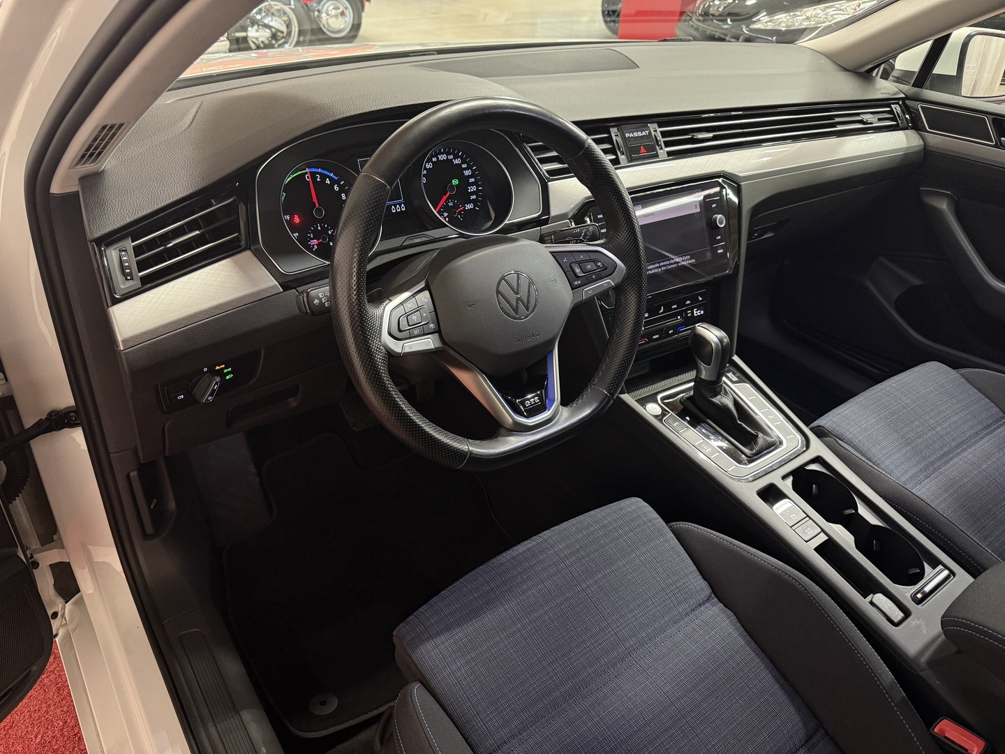 VOLKSWAGEN Passat 2021